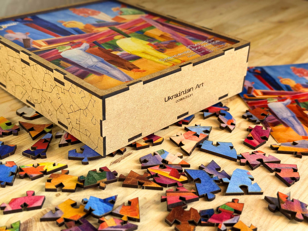 Wooden shaped puzzle "Sawyers. Oleksandr Bogomazov" 300 elements
